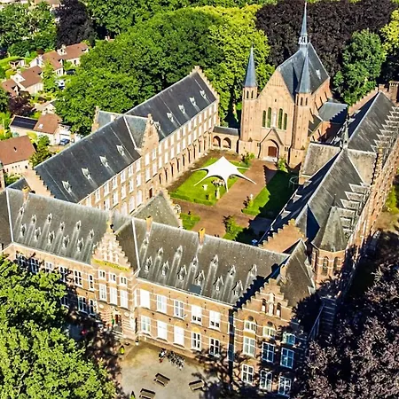 Dom wakacyjny 3 Bedroom Lovely In Oud Gastel *